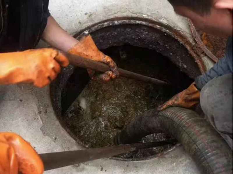 桃源清理化粪池时如何避免沼气的危害?